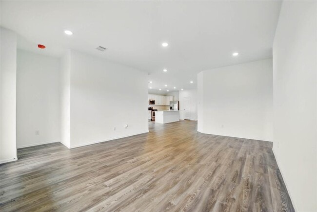 Building Photo - 2921 Eden Lk Ln