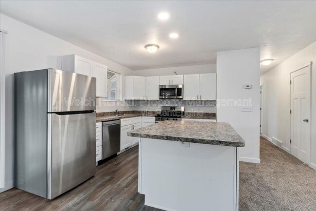 Building Photo - 3757 W Clermont Dr