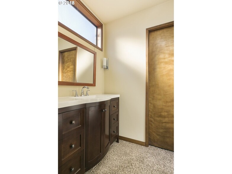 Building Photo - 5858 S Riveridge Ln