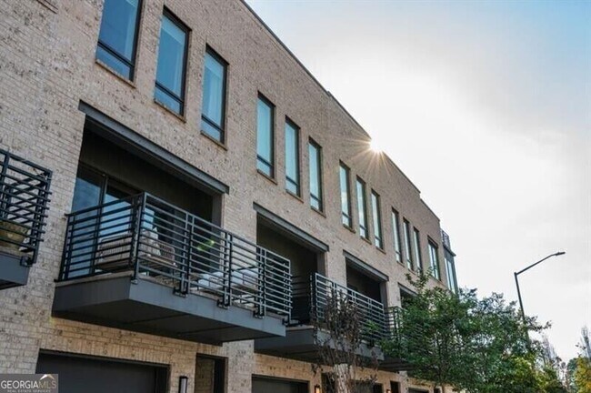 Building Photo - 699 Vidalia Ln