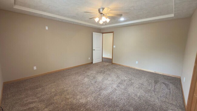 Building Photo - 355 SW Kalmia Ave