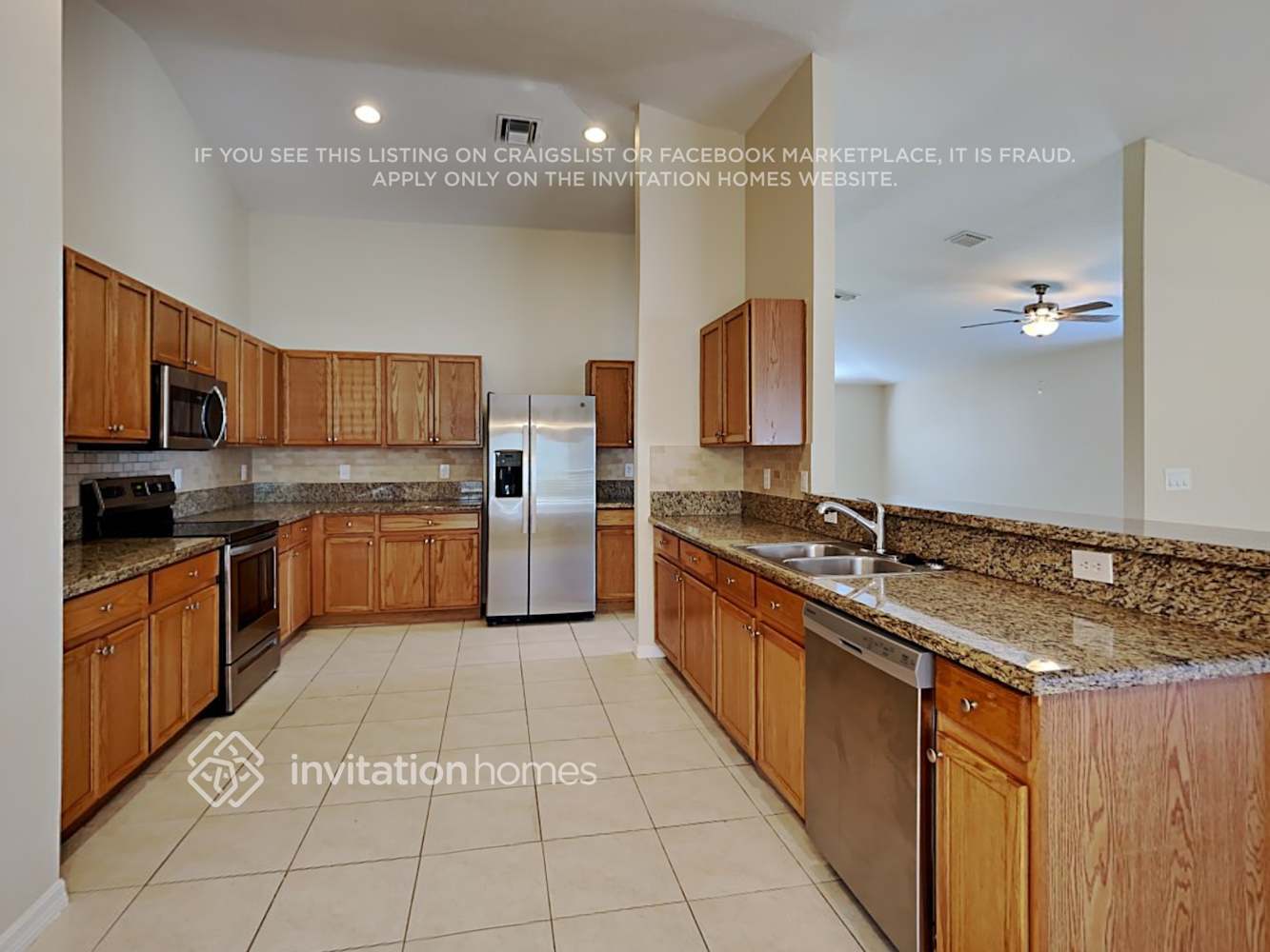 Building Photo - 1389 SW Prairie Cir