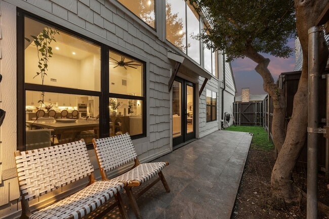 Building Photo - 5816 Orchid Ln