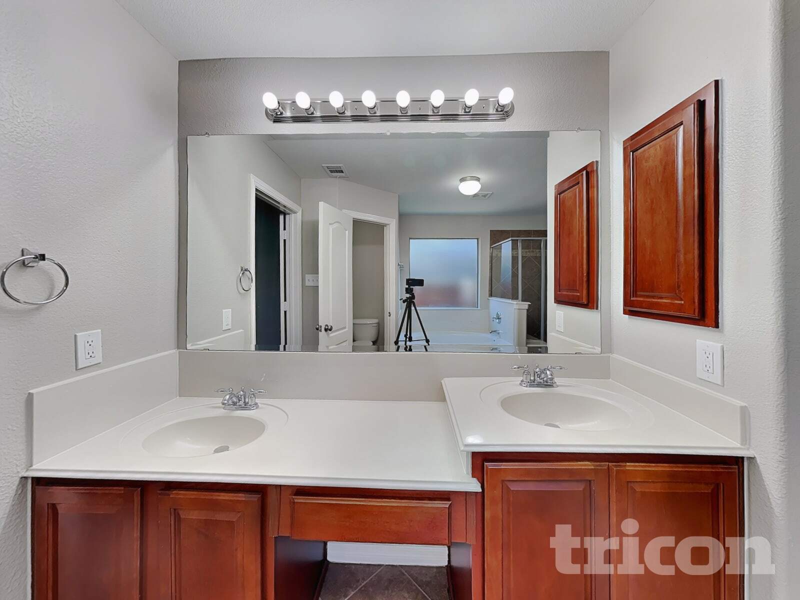 Building Photo - 2712 Columbus