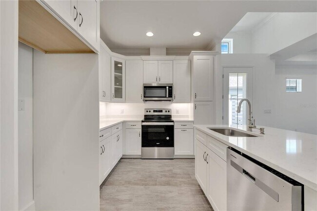 Building Photo - 879 Margaritaville Ave