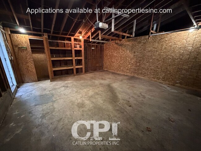 Building Photo - 1921 Teresa Way