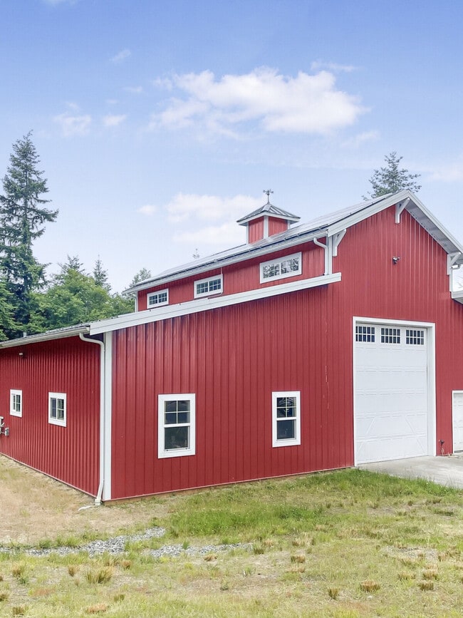 Building Photo - 3355 E Saratoga Rd