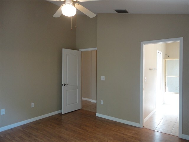 Building Photo - 2722 Billingham Dr