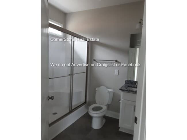 Building Photo - 103 Jude Ct