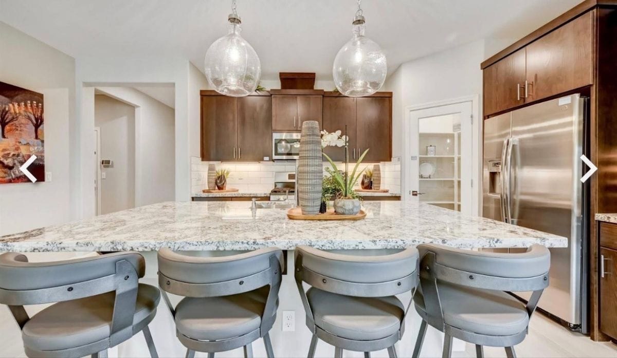 Building Photo - 2416 Raphael Wy