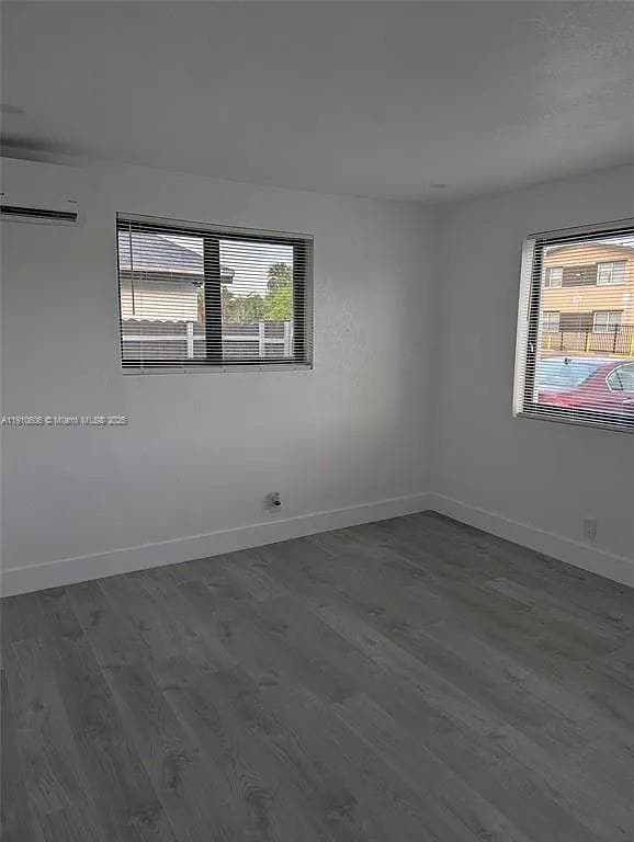 Building Photo - 920 NW 8th Ave