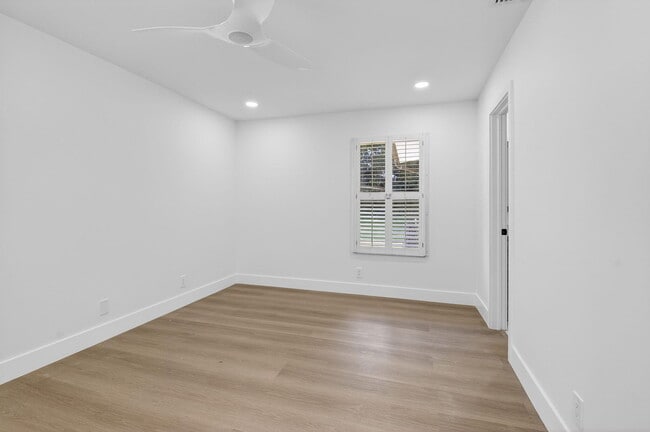 Building Photo - 5047 Brian Blvd