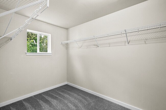 Building Photo - ? Spacious Snohomish Home with Luxury Features & Room to Live! ?