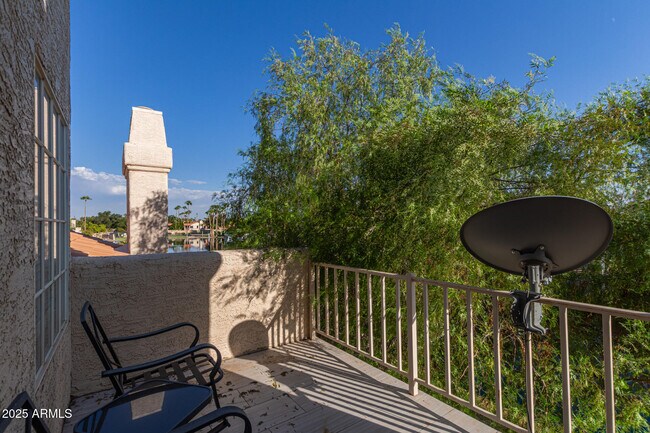 Building Photo - 1413 W Coral Reef Dr