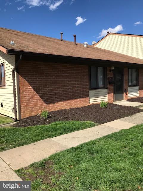 Building Photo - 8415 Benecia Ct