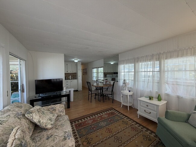Building Photo - "Cozy 2-Bed Oasis in Nokomis, FL – Nokomis Lake Village Retreat!"