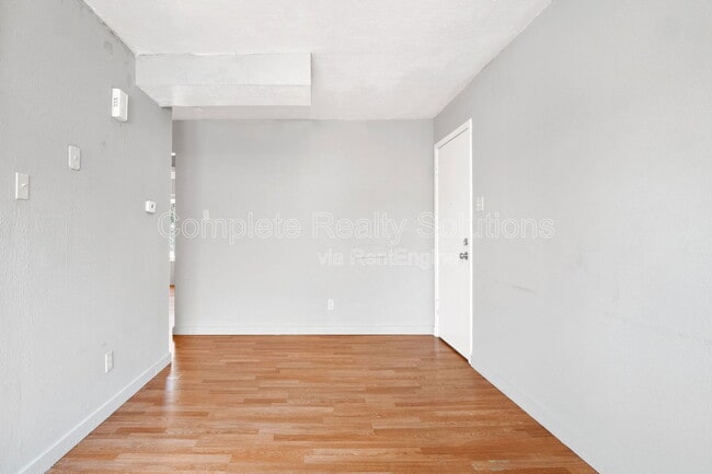 Building Photo - 334 Mt Everest Dr