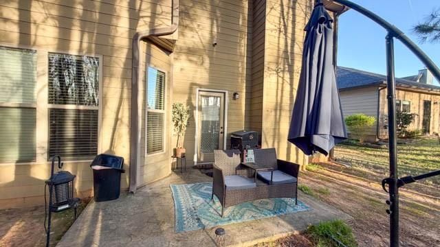 Building Photo - 250 Sylvan Loop