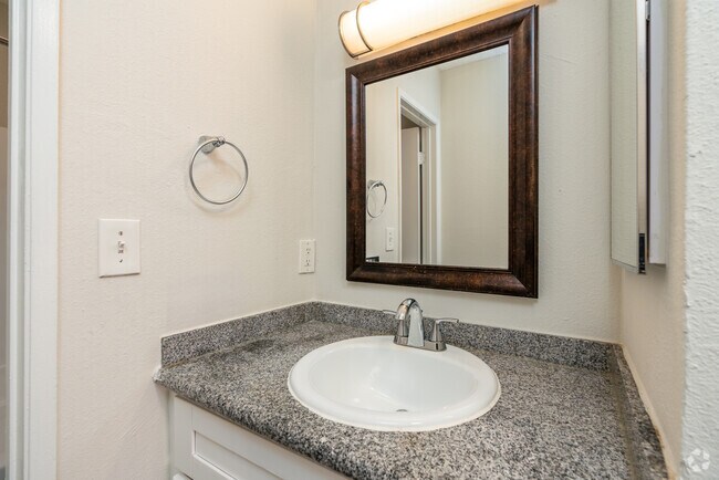 1BR, 1BA - 670SF - Bathroom - The Allure Apartment Homes