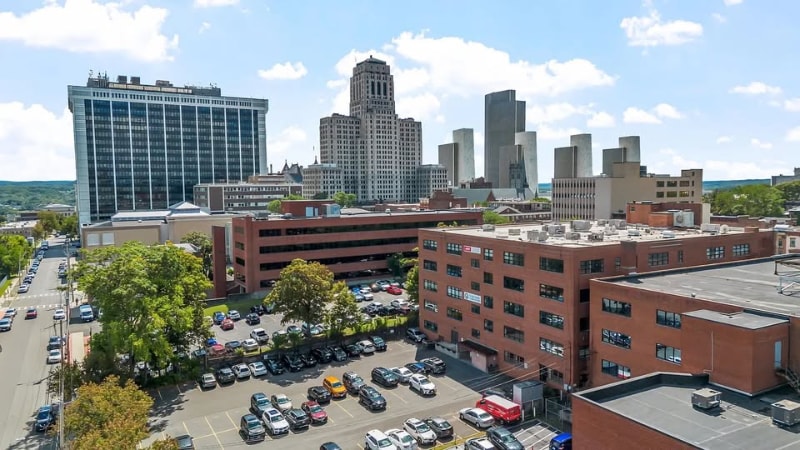 Building Photo - 179 Elk St