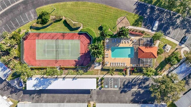 Building Photo - 9300 Clubside Cir