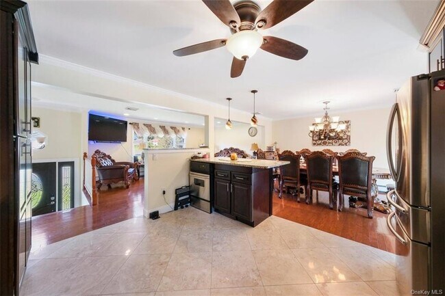 Building Photo - 7 Ohio Dr