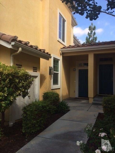 Building Photo - 4 bed, 3 bath townhome in desirable Paseo Del Sol Community!