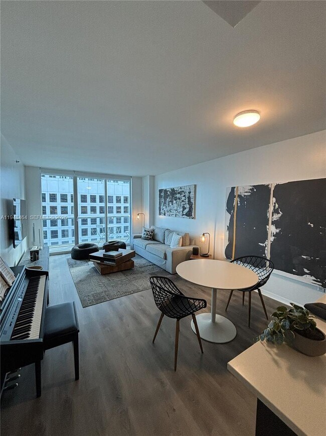 Building Photo - 500 Brickell Ave