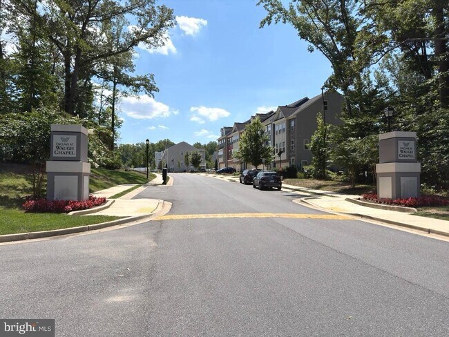 Building Photo - 2512 Buckthorn Dr