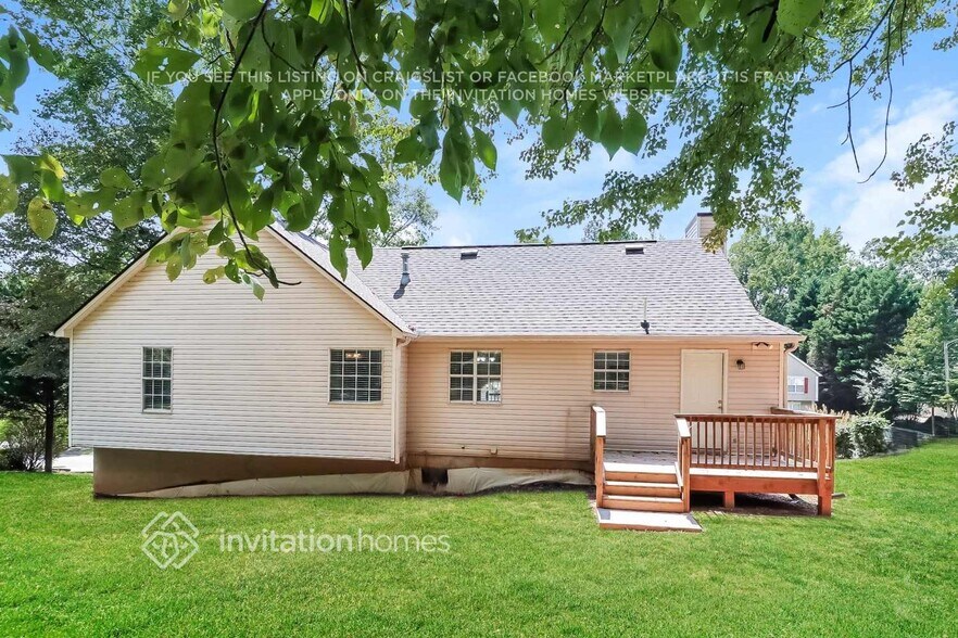 Building Photo - 3920 Garrett Springs Dr