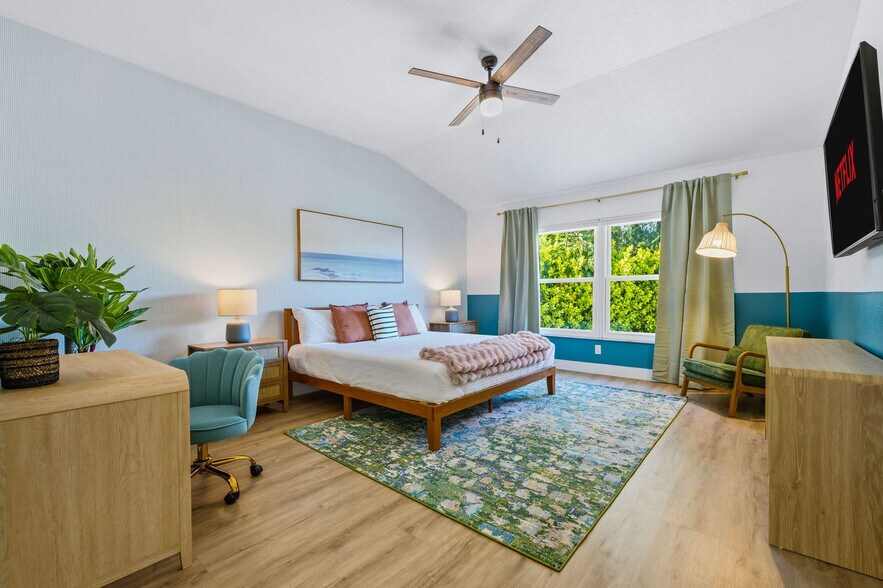 Building Photo - 6924 34th Ave W