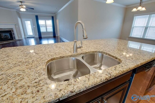 Building Photo - 407 E Mossyleaf Dr SW