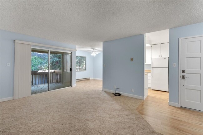 Building Photo - Spacious 1 Bed 1 Bath Condo Near Major Tech Companies