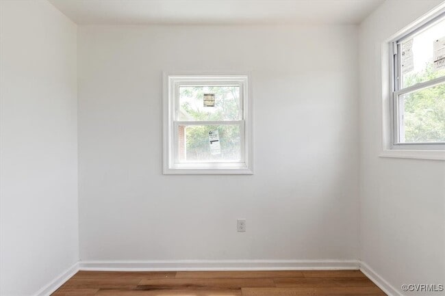Building Photo - 1806 Sussex St