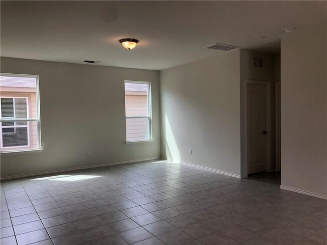 Building Photo - 108 Yellowbark St