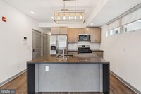 Building Photo - 415 W Berks St