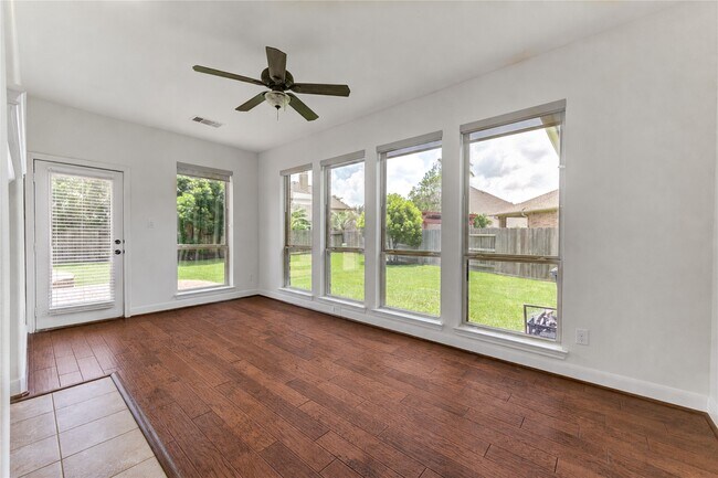 Building Photo - 1335 Altavilla Ln
