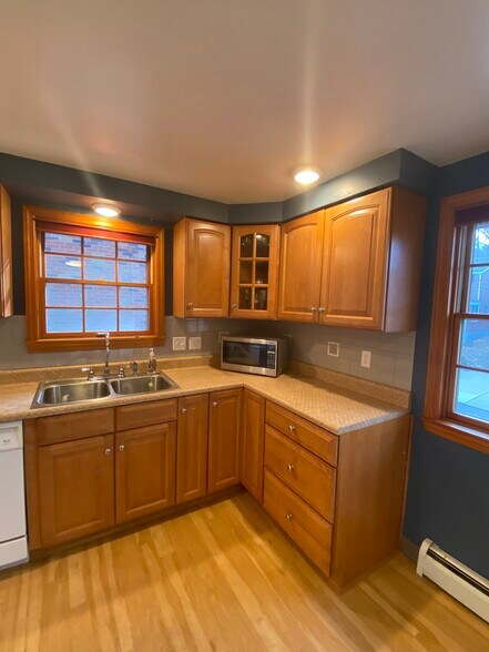 2119 St. Leo Kitchen (2) - 2119 Saint Leo St