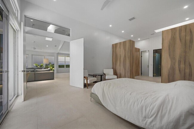Building Photo - 13090 Touchstone Pl