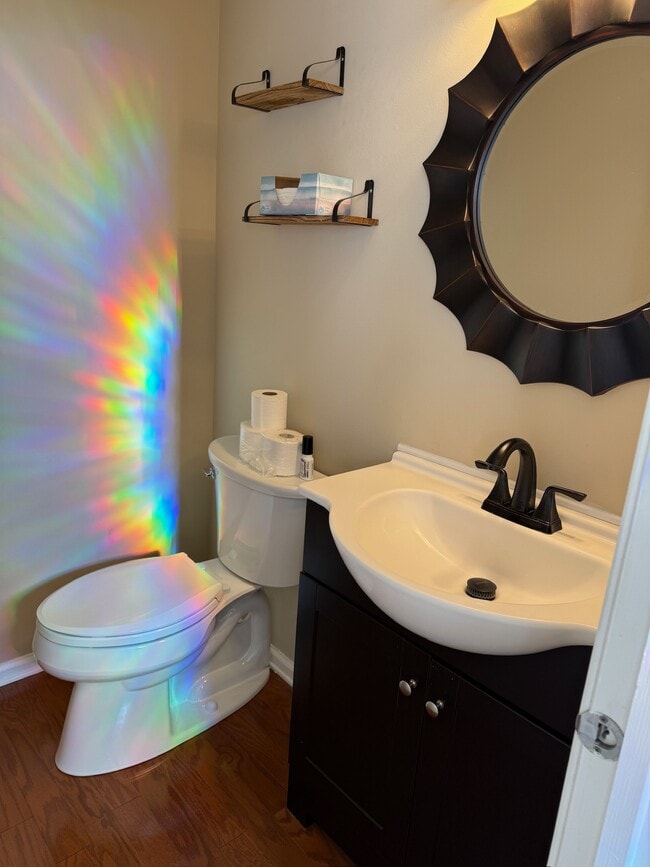 Building Photo - 481 Stoneglen St