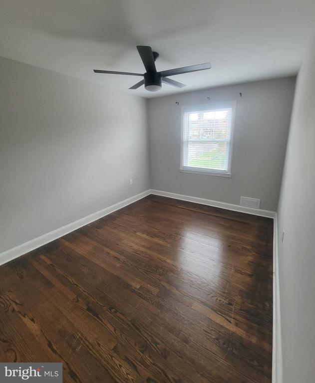 Building Photo - 202 Edgewood St