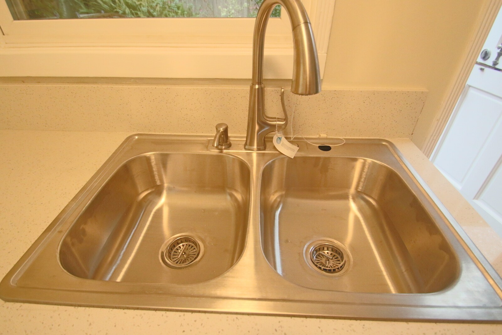 Building Photo - 126 8th St