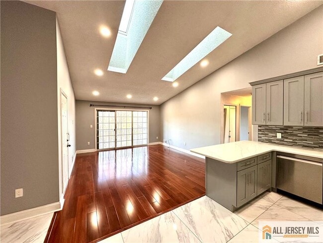 Building Photo - 341 Wimbeldon Ct