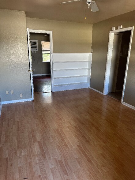 Building Photo - 3701 Sleeper Ave