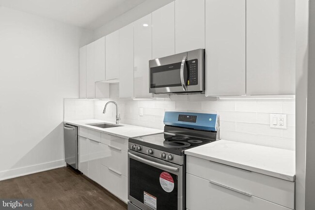 Building Photo - 1244 S 20th St