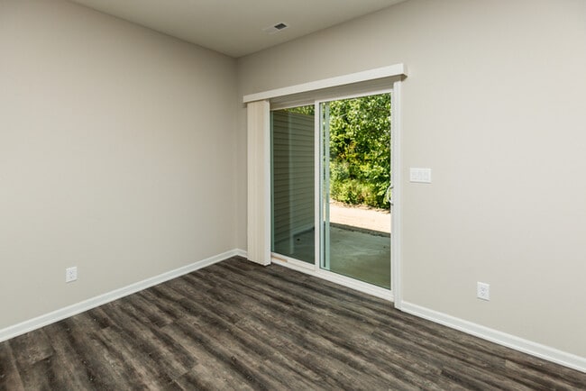 Building Photo - 306 SE 30th