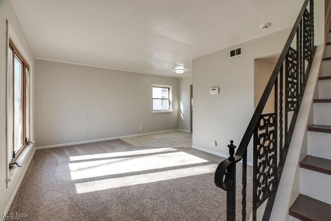 Building Photo - 4294 W 191st St
