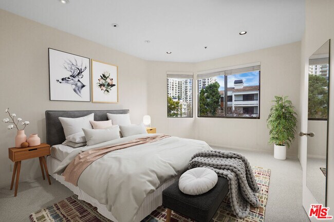 Building Photo - 2102 Century Park Ln