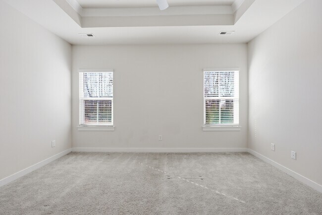 Building Photo - 6334 Cambridge Dr