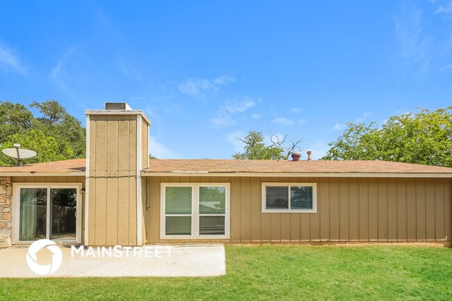 Building Photo - 7002 Settlers Ridge